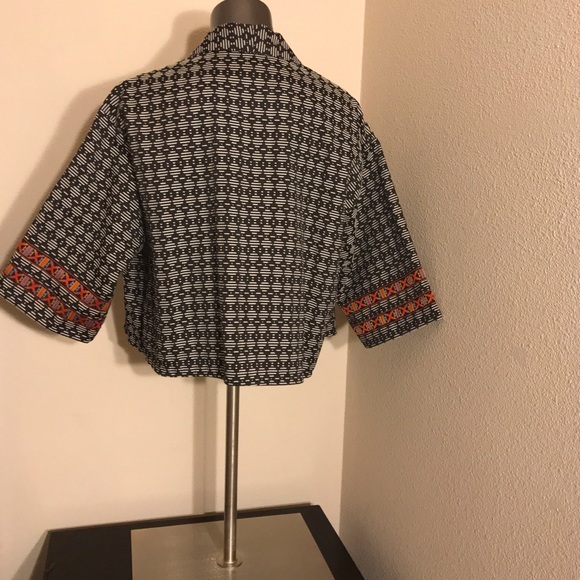 Open Front Print Jacket - Picture 2 of 3